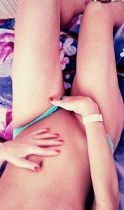 Карина — эротические фото