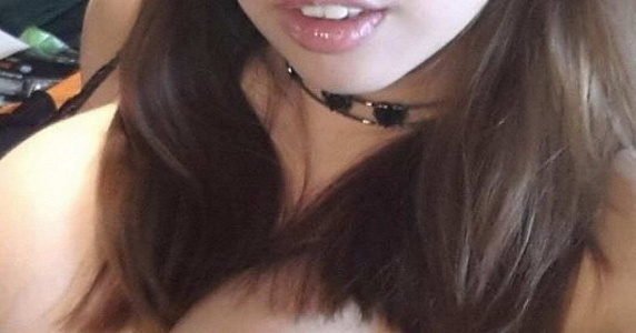 Настя — эротические фото