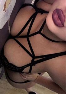 Фото Ариана, 24 лет